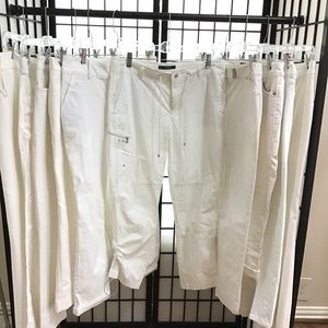 RALPH LAUREN White Capris Pants. Size 2